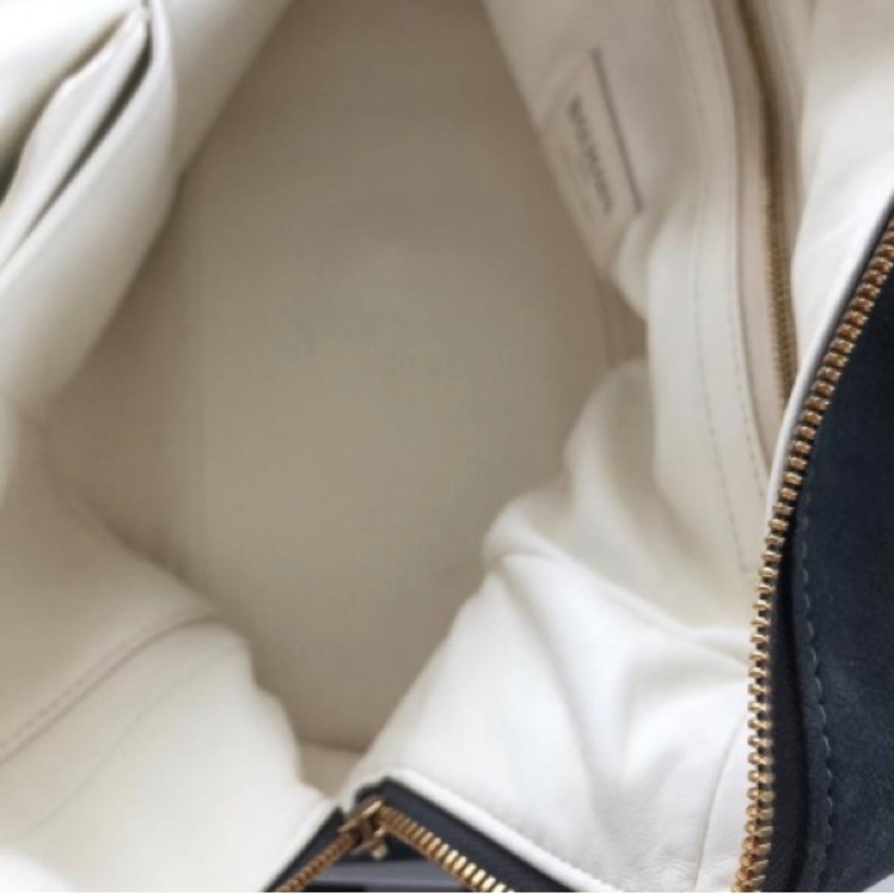 Balmain suede le pierre bag - Picture 7 of 10